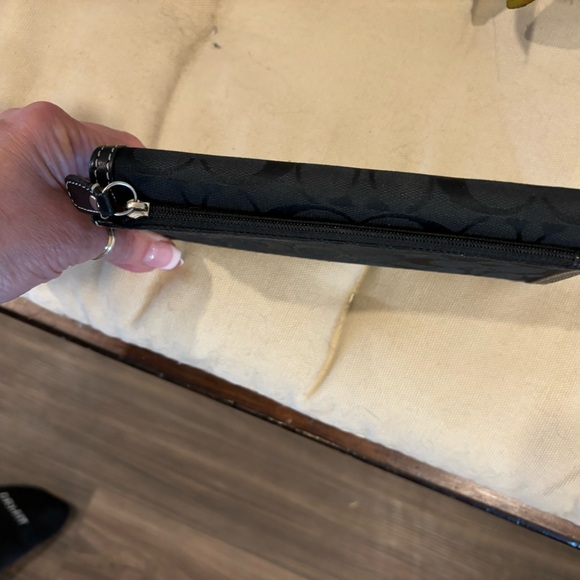 Coach Signatures Trifold Legacy Slim Wallet - Picture 3 of 5